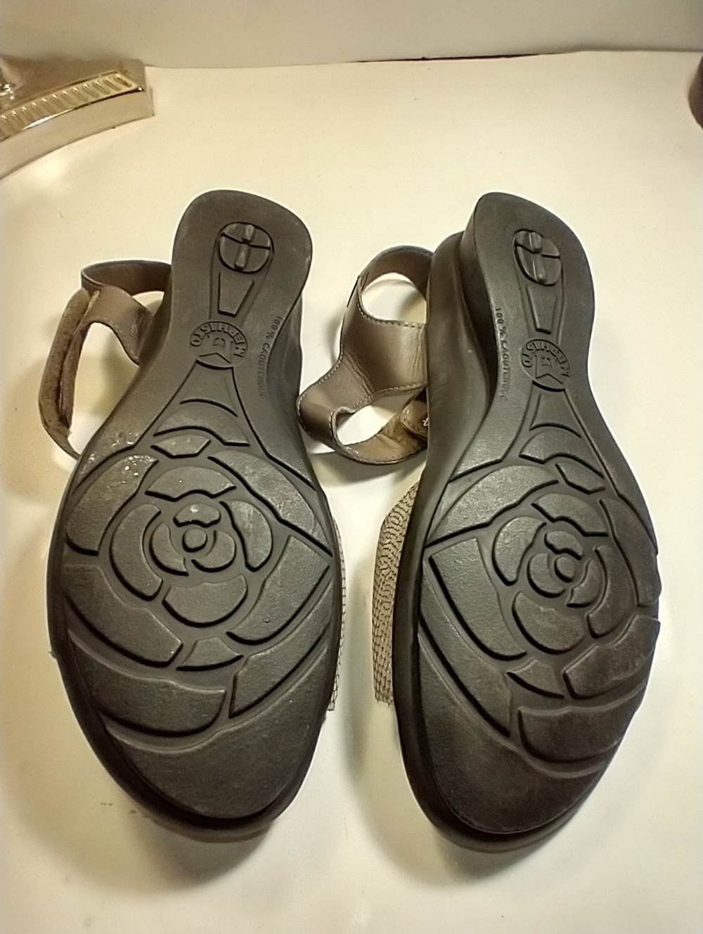 Mephisto Pattie Leather Adjustable Comfort Sandals Women's sz 10(40). - Picture 9 of 12